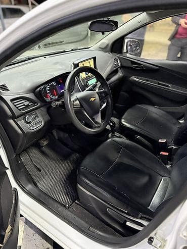 lexus ux250: Chevrolet Spark: 2016 г., 1 л, Автомат, Бензин, Хэтчбэк — 6