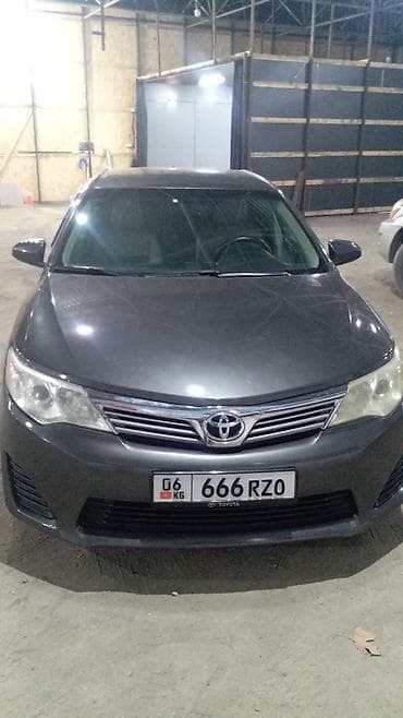 танк авто: Toyota Camry: 2014 г., 2.5 л, Вариатор, Гибрид, Седан — 2