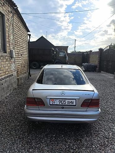 Продажа авто: Mercedes-Benz E-Class: 1998 г., 3.2 л, Автомат, Бензин, Седан — 4