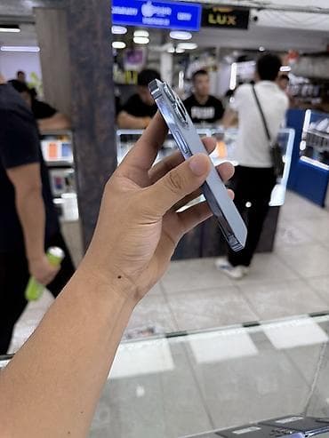 ipad m3: IPhone 13 Pro, Б/у, 256 ГБ, Sierra Blue, Зарядное устройство, Защитное стекло, Чехол, 85 % — 3