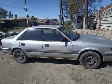 Mazda 626: 1990 г., 2.2 л, Кол менен иштөөчү, Бензин, Седан — 2
