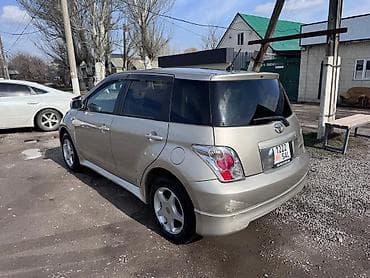 crv 5: Toyota Ist: 2003 г., 1.5 л, Автомат, Бензин, Хэтчбэк — 4