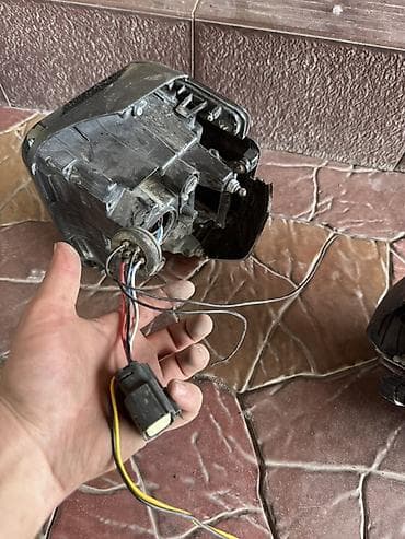 фары на срв: Комплект противотуманных фар Jeep 2021 г., Б/у, Оригинал — 3