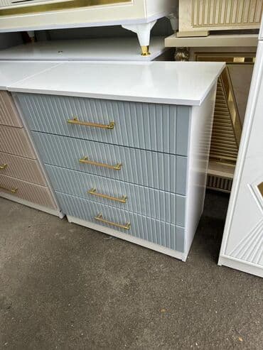 Окна и комплектующие: Комод для одежды, Новый, Без зеркала, ЛДСП, цвет - Белый, Платная доставка — 3