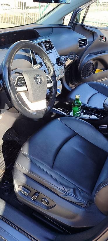 1517: Toyota Prius: 2016 г., 1.8 л, Гибрид, Лифтбек — 8