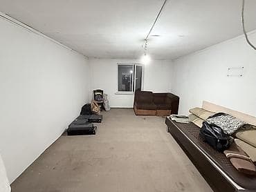 отели на час: Сдаётся простая отдельная комната с кухонной зоной и душем в отдельной — 1