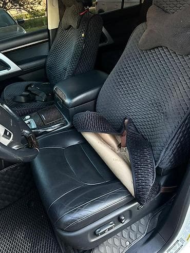 aida: Toyota Land Cruiser: 2013 г., 4.6 л, Автомат, Бензин, Внедорожник — 8