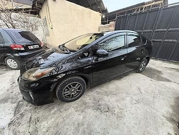 Toyota: Toyota Prius: 2014 г., Гибрид, Лифтбек — 4