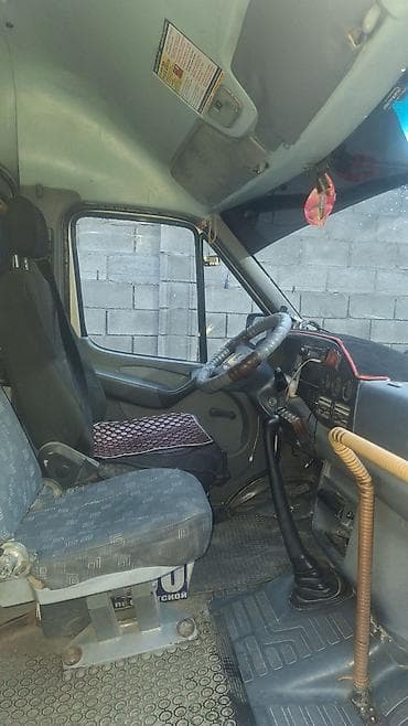 сидения на спиринтер: Mercedes-Benz Спринтер: 2002 г., 2.9 л, Ручные, Дизель, Бус — 5