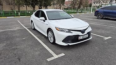 камиры: Toyota Camry: 2020 г., 2.5 л, Вариатор, Гибрид, Седан — 4