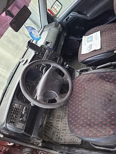 пасат машына: Volkswagen Golf: 1993 г., 1.8 л, Механика, Хэтчбэк — 2
