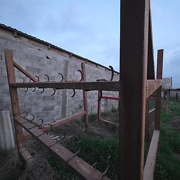 Соода жабдуулары: Металлические стойки-держатели для труб/профилей - Прочный сварной — 1