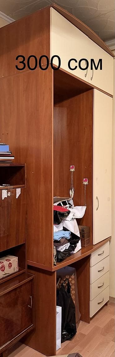 садовые мебели: Стенка-шкаф, Тип стенки-шкафа: Модульная, Другое назначение, Б/у, Особенности: С рабочим столом — 3