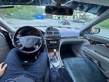 v class: Mercedes-Benz E-Class: 2003 г., 3.2 л, Автомат, Бензин, Седан — 7