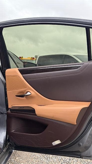 ключ форд: Lexus ES: 2019 г., 2.5 л, Автомат, Бензин, Седан — 9