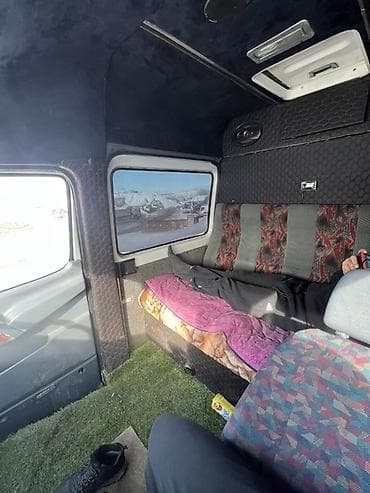 трёхдверный: Легкий грузовик, Mercedes-Benz — 5