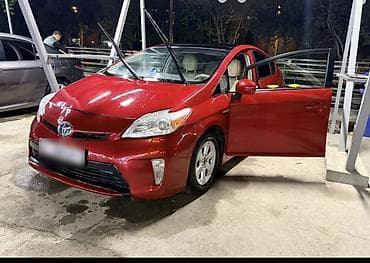 bmw samuray: Toyota Prius: 2014 г., 1.8 л, Вариатор, Гибрид, Хэтчбэк — 1