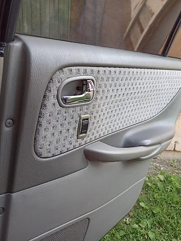 keyless go: Mazda Capella: 2000 г., 1.8 л, Автомат, Бензин, Седан — 5