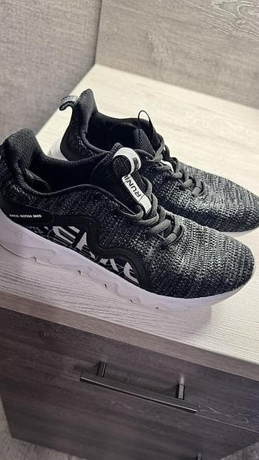 лининг кроссовки мужские: Кроссовки ERKE RUN – легкие повседневно-спортивные. - Цвет: черный — 1