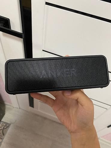 динамиков: Портативная Bluetooth‑колонка Anker SoundCore (черная) с фирменным — 3