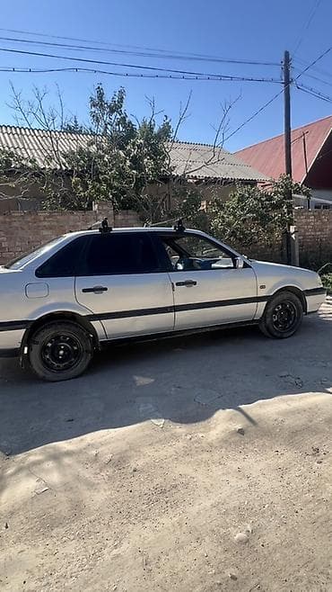 Volkswagen Passat: 1995 г., Газ, Седан — 3