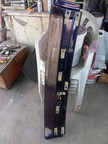 каропка 53: Наружные накладки порогов Honda, Оригинал — 2