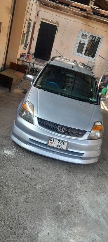 срочно продам авто в связи с переездом: Honda Stream: 2002 г., 1.7 л, Автомат, Бензиновая, Минивэн — 4