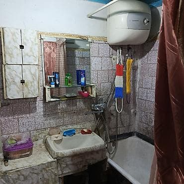 давран: Пол дома Описание: - Кирпично-блочный дом с мансардой/чердаком и — 8