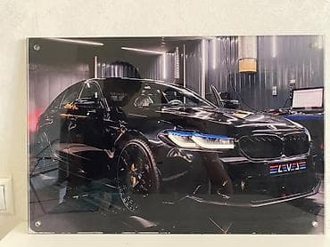rgb ленты: Картина на стекле с подсветкой — «BMW в боксе» - Изображение — 2