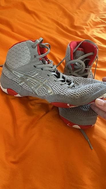 каски цена: Мужские кроссовки, 34, Adidas, Б/у, цвет - Зеленый — 8