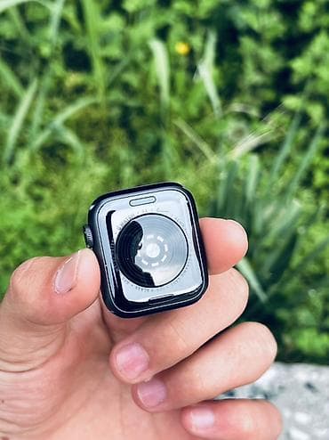 garmin fenix 5 цена: Apple Watch (корпус без ремешка) - Серия: выглядит как Apple Watch — 5