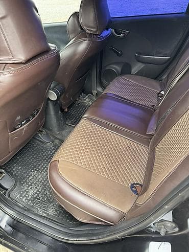 ош ишкаван: Honda Jazz: 2010 г., 1.2 л, Кол менен иштөөчү, Бензин, Хетчбек — 6