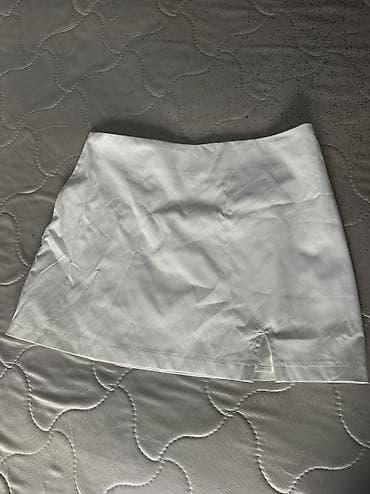 Жеке буюмдар: Юбка, Юбканын модели: Түз, Мини, Белден, Оюгу бар — 8