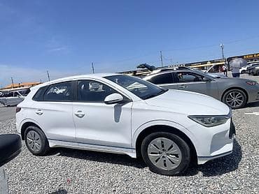 электро такси: BYD E2: 2020 г., Автомат, Гибрид, Кроссовер — 3