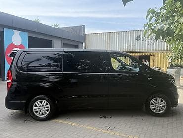 Hyundai H-1: 2019 г., 2.5 л, Автомат, Дизель, Минивэн — 9