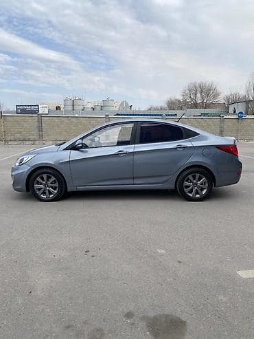 малолитраж: Hyundai Accent: 2017 г., 1.4 л, Автомат, Бензин, Седан — 2