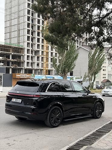 ласети хежбек: Lixiang L7: 2025 г., 1.5 л, Автомат, Электромобиль, Внедорожник — 8