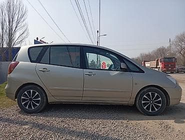 бампер поло: Toyota Corolla Verso: 2004 г., 2 л, Механика, Дизель, Минивэн — 3