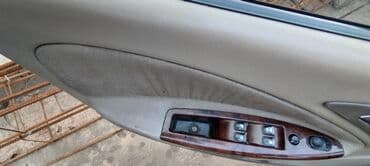 а6 2 8: Нубира 2 Седан белого цвета, 4 двери, легкосплавные диски. Салон — 4