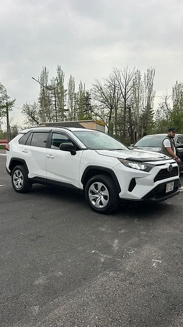 Toyota RAV4: 2019 г., 2.5 л, Автомат, Бензин, Кроссовер