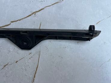 подкрыльник на ист: Крепление крыла Заднее правое Toyota, 2010 г., Б/у, Оригинал — 5