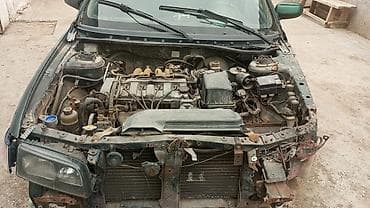 Двигатель и комплект подкапотных узлов для Mazda (бензиновый, рядный — 3
