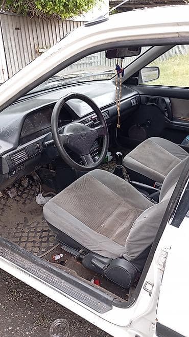 Продажа авто: Mazda 323: 1990 г., 1.8 л, Механика, Седан — 2