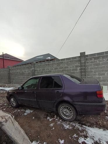 wolk: Volkswagen Vento: 1994 г., Механика, Бензин, Седан — 3