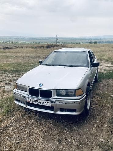 Унаа сатуу: BMW 3 series: 1990 г., 1.8 л, Кол менен иштөөчү, Бензин, Седан — 2