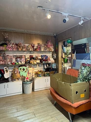 Продаётся помещение 42 кв 1 этаж ул Лермонтова 4/2 тел - Авторские — 9