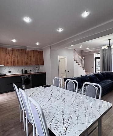 вагон жилье: Продаю Двухэтажный таунхаус с террасой и балконами на Иссык Куле село — 10