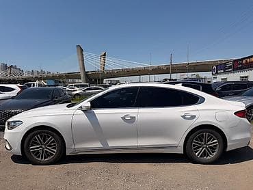 06: Hyundai Grandeur: 2019 г., Седан — 4
