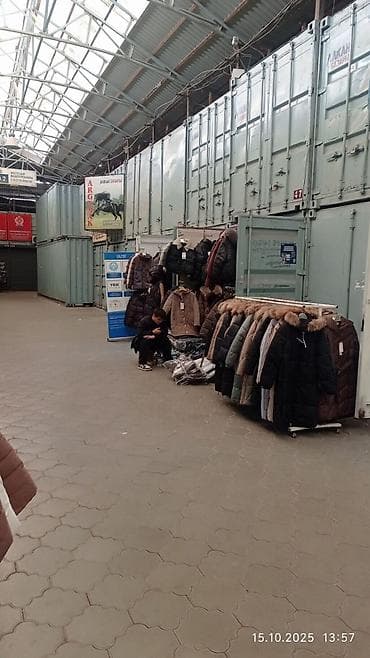 куплю контейнер 40 тонн: Дордой Алкан базар Сдается контейнер Обьем:40 тонн 2 этажный,есть — 6
