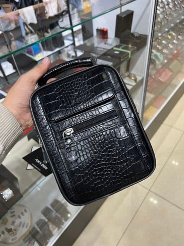 Ювелирные изделия: Барсетка с ручкой из натуральной кожи Производство Турция Материал — 3